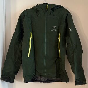 Arc'teryx Men's Dark Green Jacket with Yellow Accents